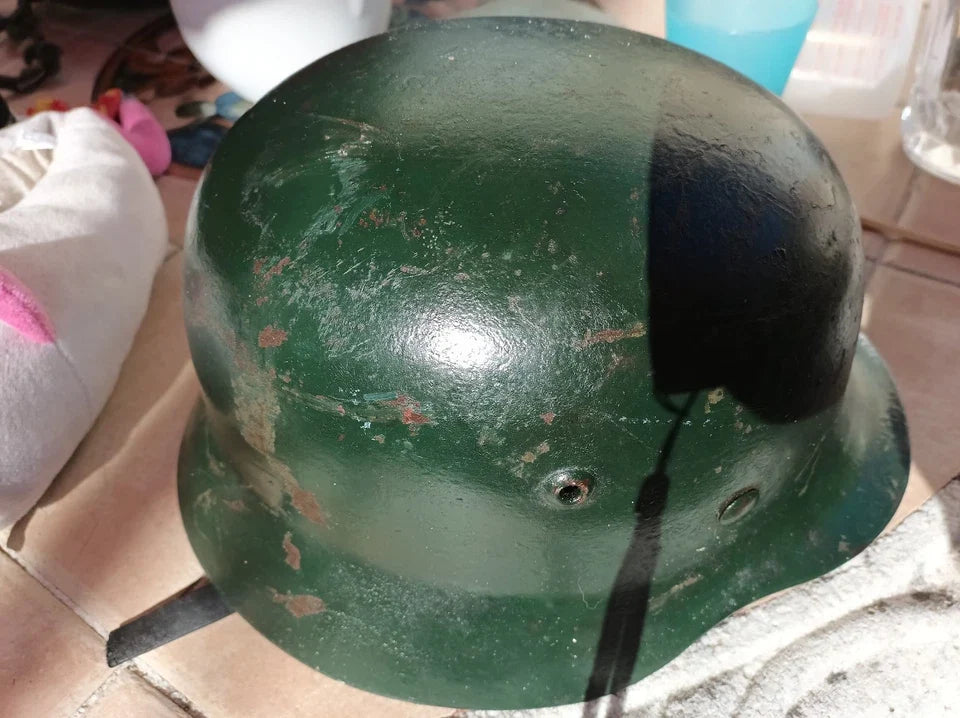 Casque allemand Stahlhelm M35/M40 WWIICoque ancienne avec liner et jugulaire
