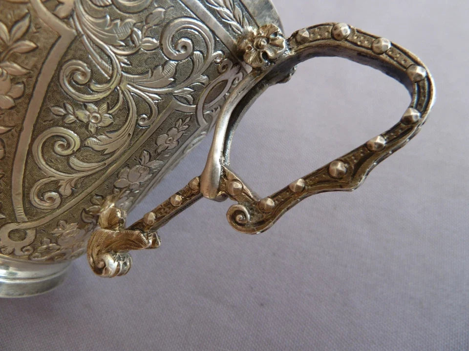 Ancienne belle tasse et sous tasse à café en argent massif minerve