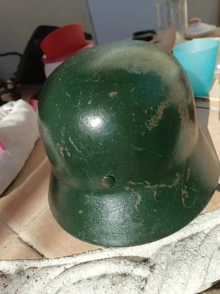 Casque allemand Stahlhelm M35/M40 WWIICoque ancienne avec liner et jugulaire