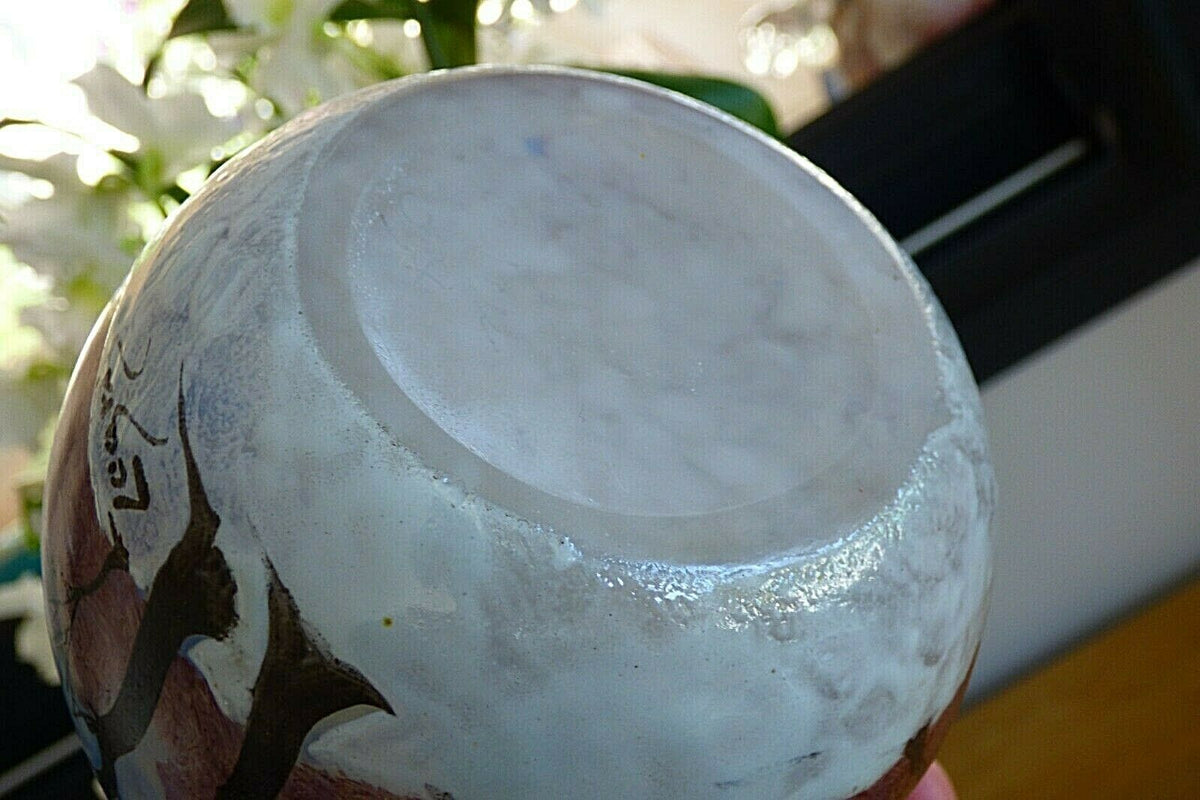 VASE LEGRAS. Extraordinaire petit vase signé et répertorié LEGRAS