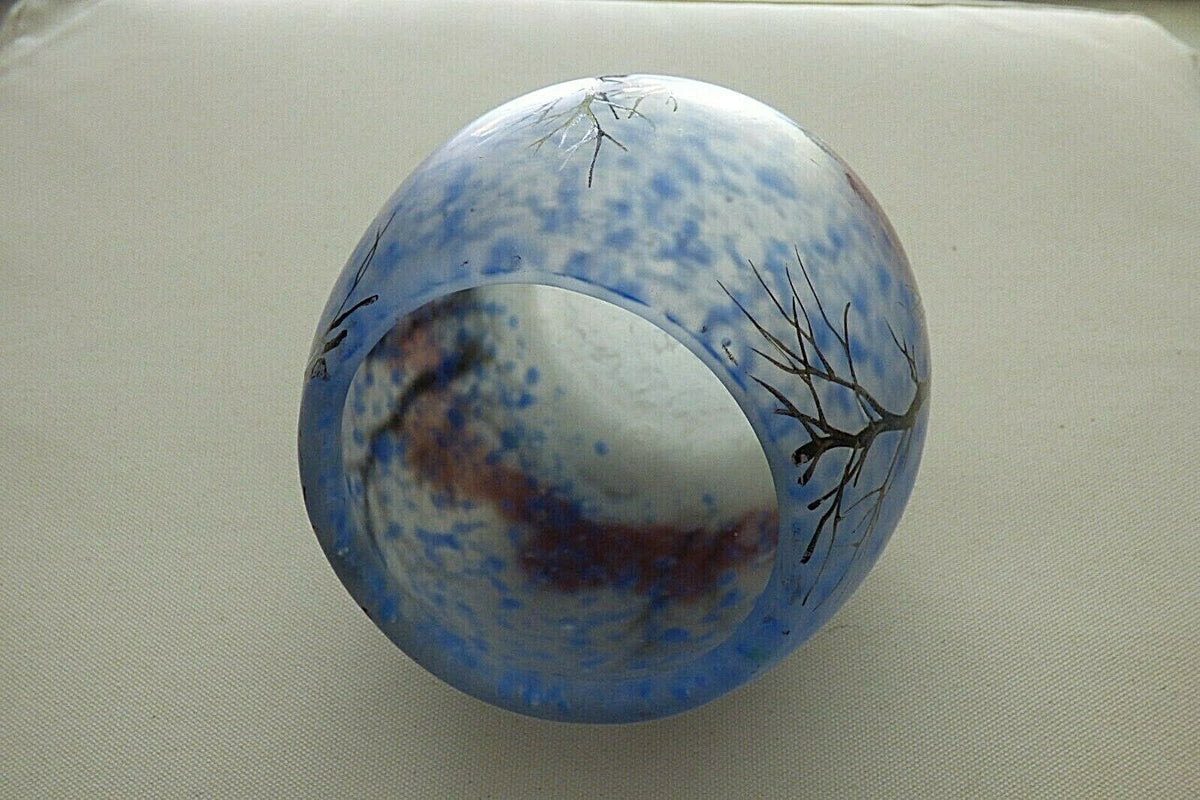 VASE LEGRAS. Extraordinaire petit vase signé et répertorié LEGRAS